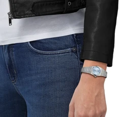 Tissot T137.010.11.351.00 אחריות יבואן רשמי טיסו PRX 25mm לאישה l שעון טיסו לוח בגוון תכלת T13701011
