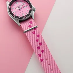 שעון Seiko 5 Sport X Pink Panther SRPM07